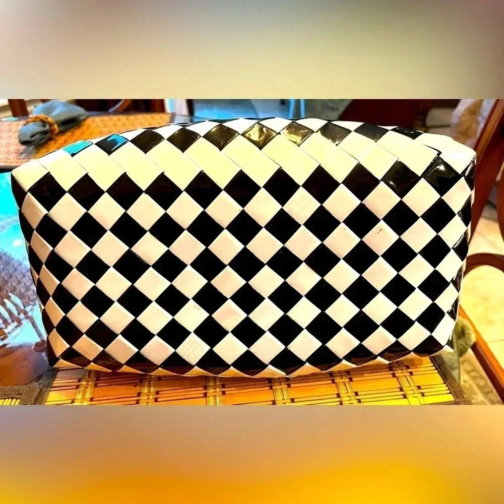Nahui Ollin Black and White Checkered Shoulder Bag - Picture 3 of 7